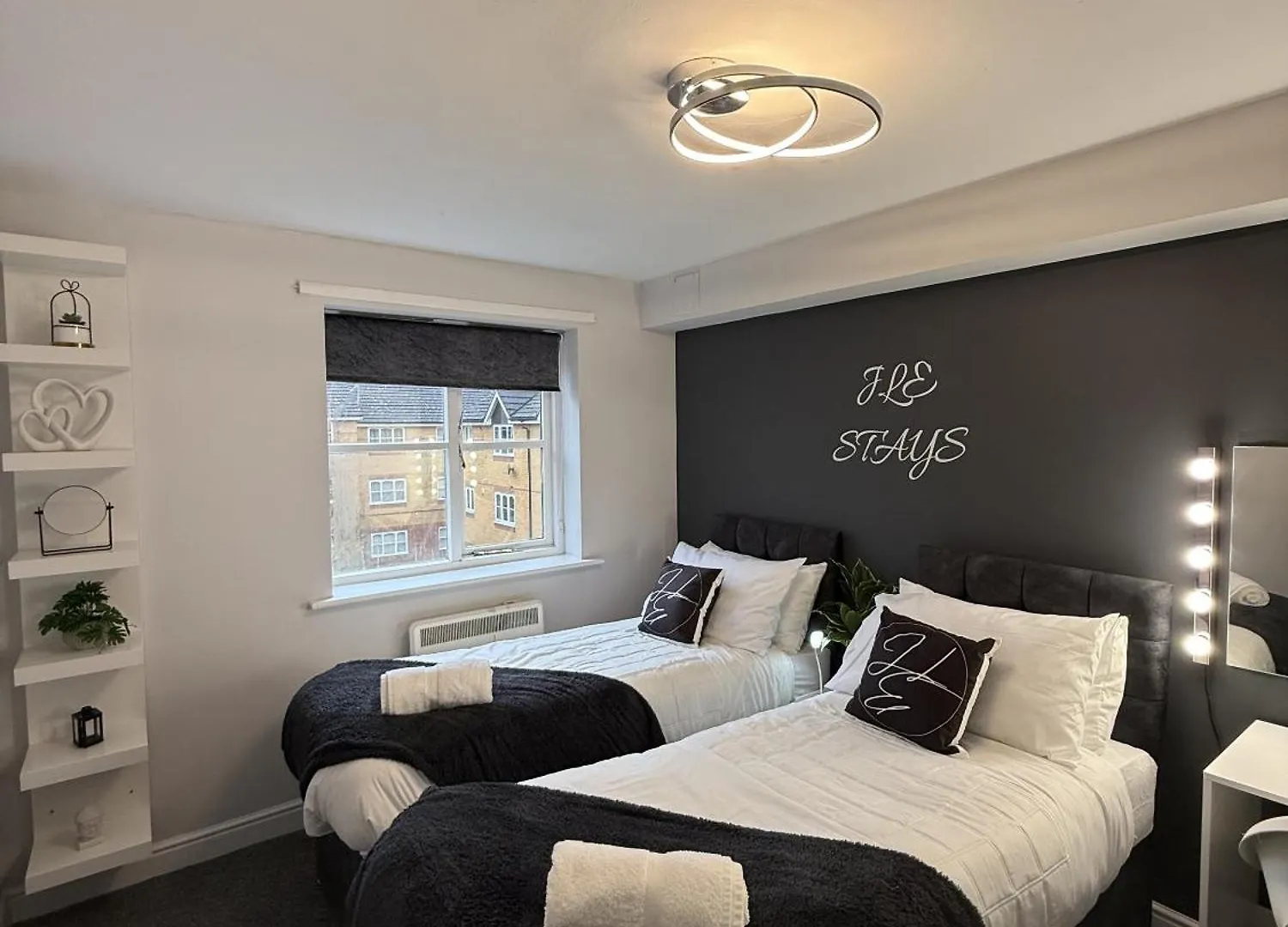 2 Bed Apartment In Greenwich, Free Parking, Dlr London United Kingdom
